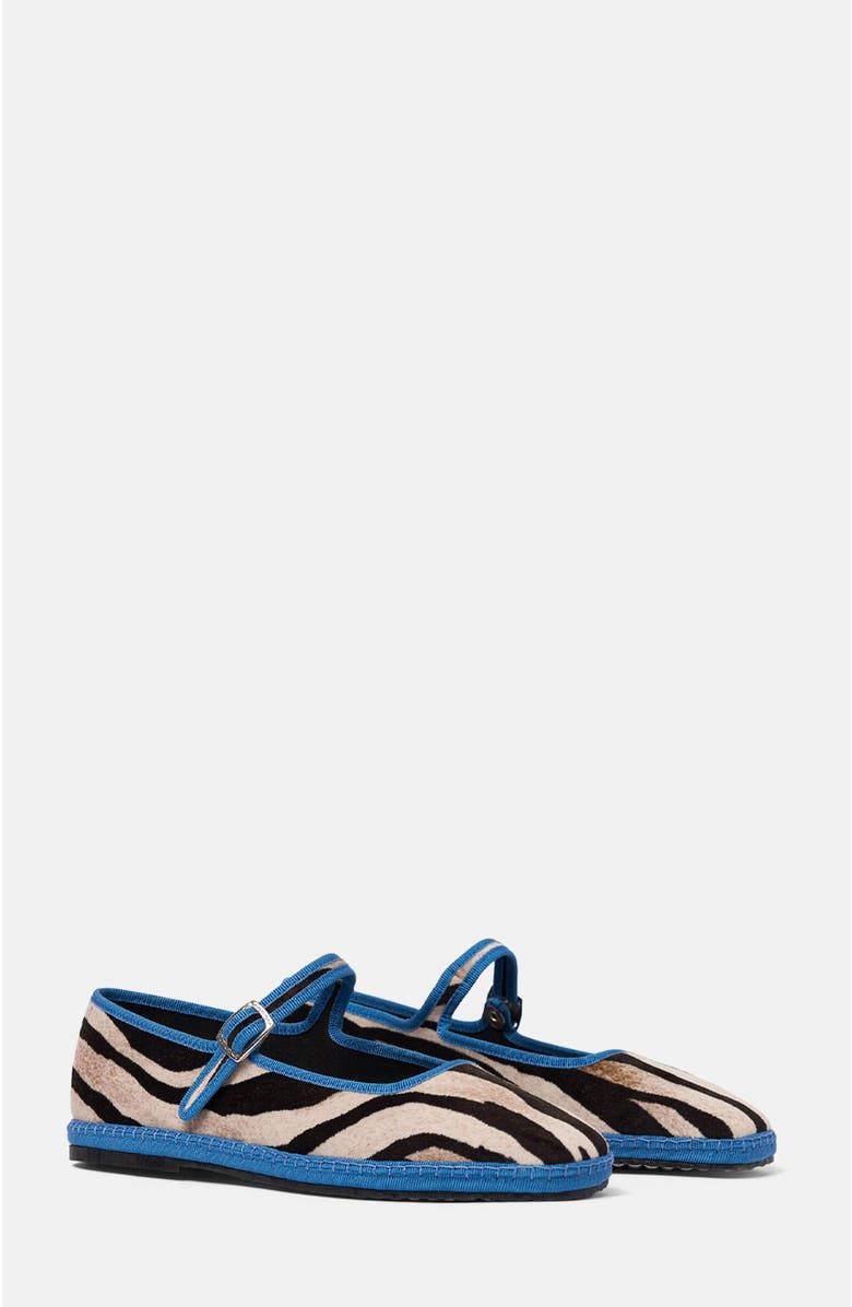 Petra Slippers