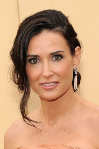 Demi Moore with a wavy updo the 82nd Annual Academy Awards at the Kodak Theatre on March 7, 2010 in Hollywood, California.