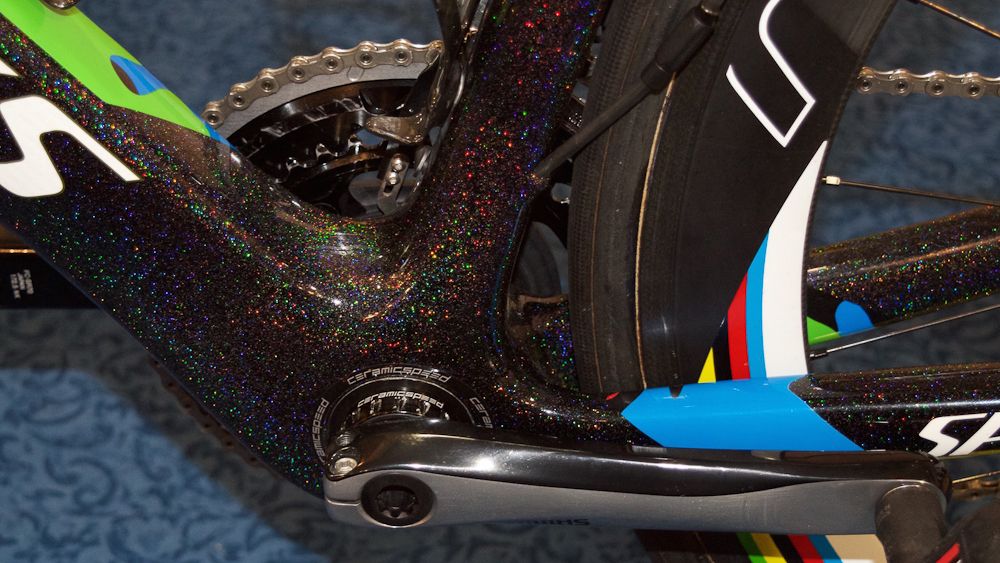 The aerodynamic frame has tight clearances throughout