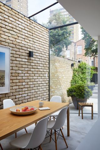 Ellesmere Road by DROO Architecture, featured in House London book by Ellie Stathaki and Anna Stathaki