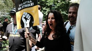 SAG-AFTRA president Fran Drescher and picketers outside New York City Hall in August. 