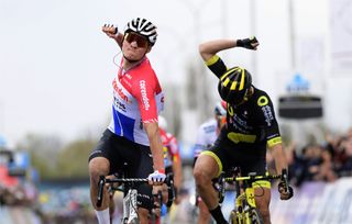 Mathieu van der Poel denies Anthony Turgis, takes his first WorldTour win at Dwars door Vlaanderen