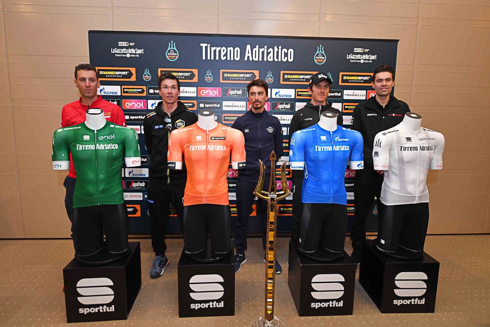 Vimcenzo Nibali, Primoz roglic, Julian Alaphilippe, Geraint Thomas and Tom Dumoulin