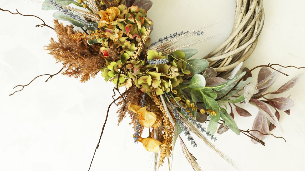 how to make an autumn wreath