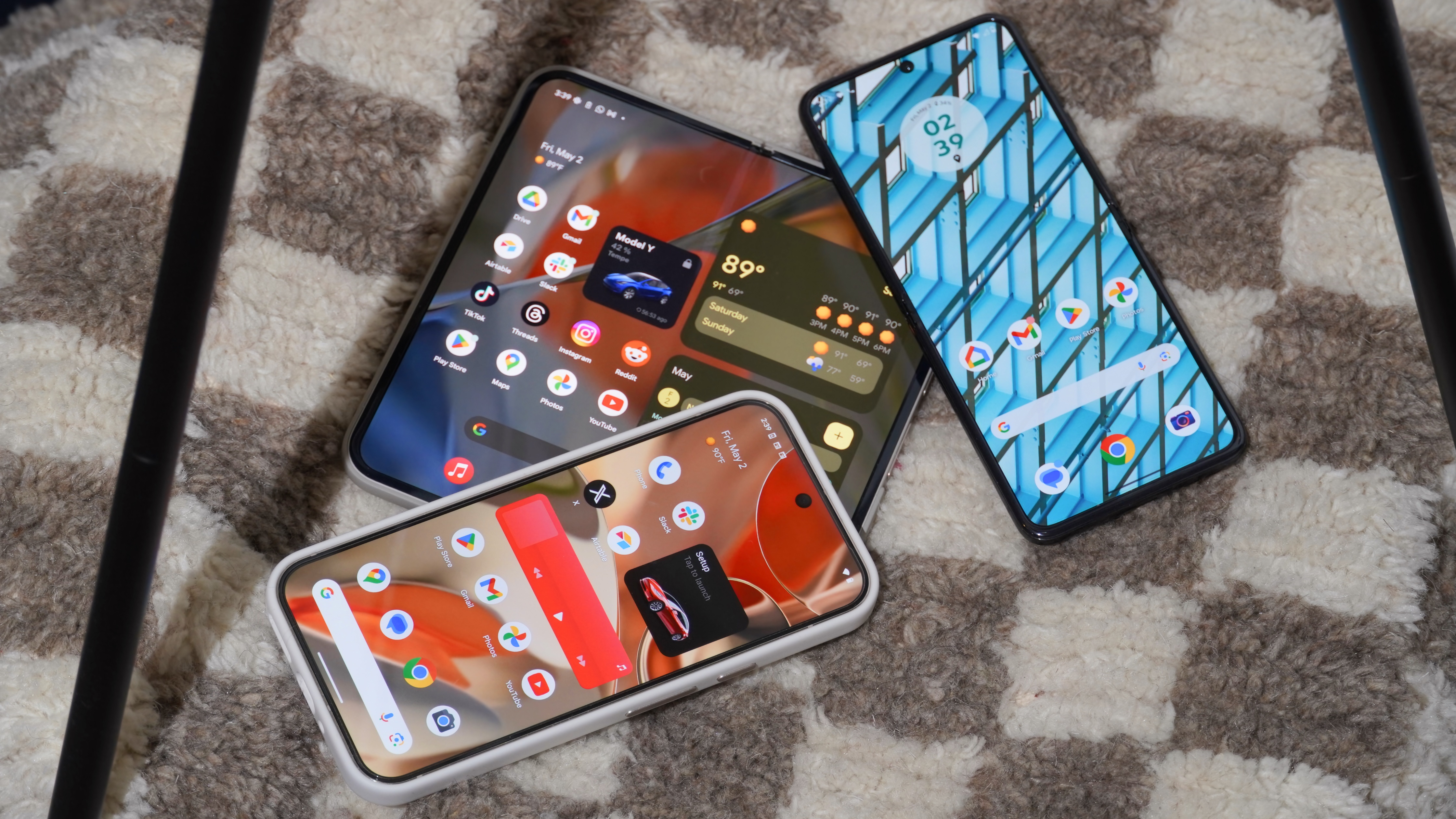 Foldable phones compared across form factors.