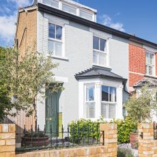 the exterior of a Victorian house