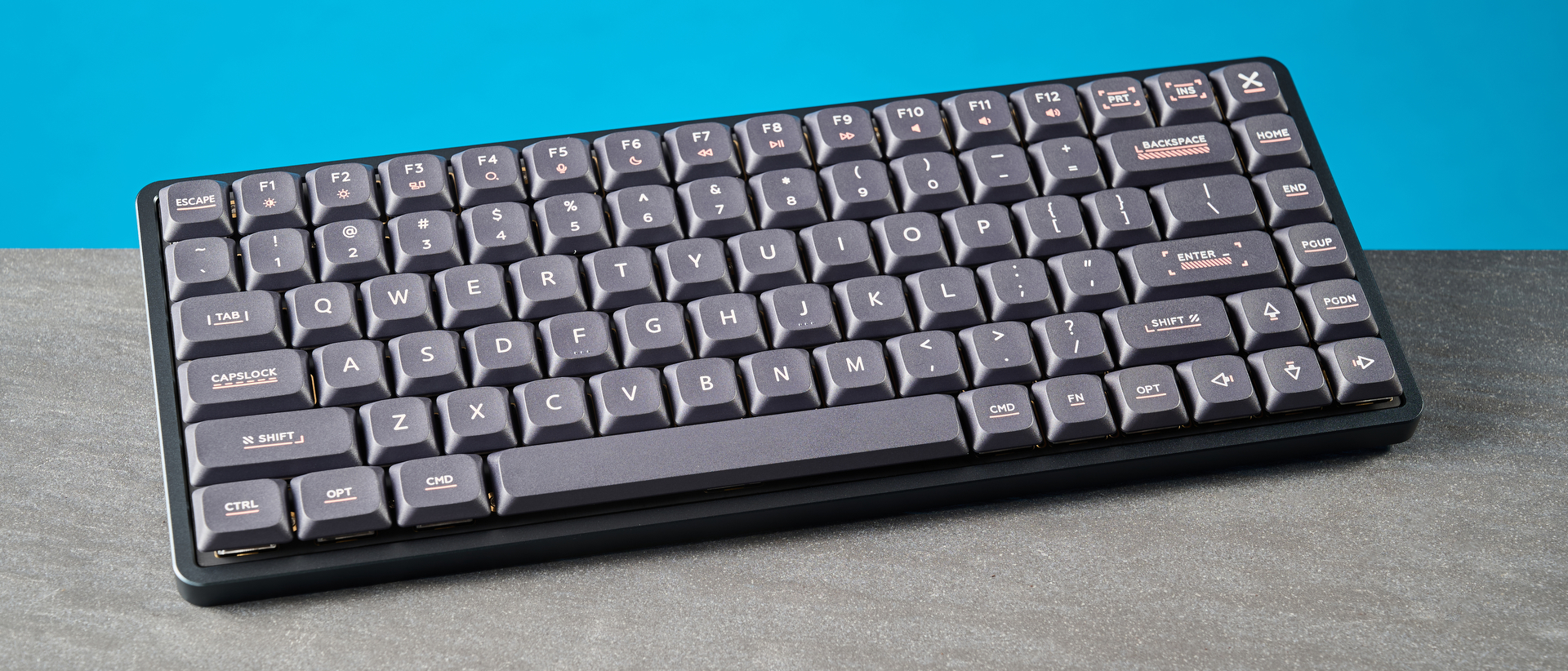 A black Iqunix Magi75 mechanical keyboard