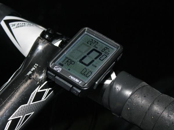 The Bontrager Node 1 wireless computer displays critical information in an easy-to-read format.