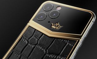 Caviar iPhone Black Gold Alligator