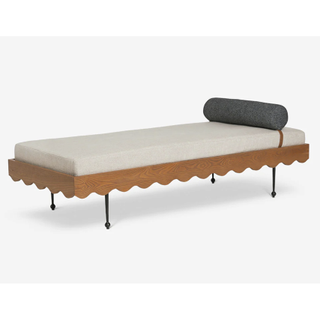 white and wood daybed with scalloped edge
