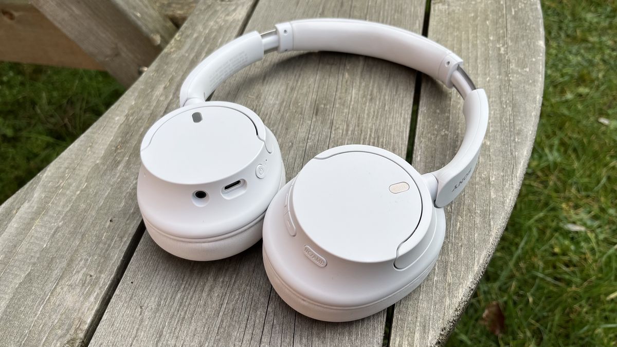 Sony WH-CH720N wireless noise-canceling headphones give you long