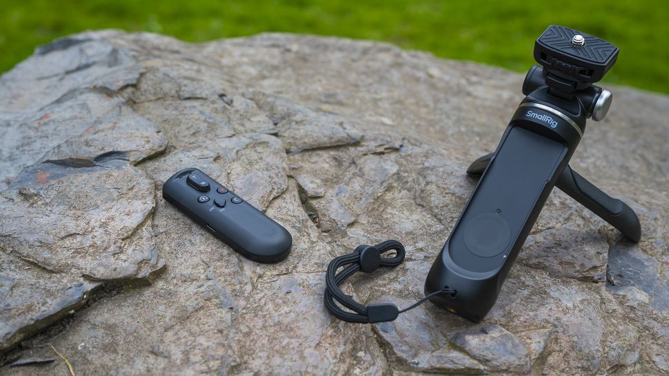 SmallRig SR RG2 Review Mini tripod Selfie stick Camera Grip And smallrig-sr-rg2-review-mini-tripod-selfie-stick-camera-grip-and