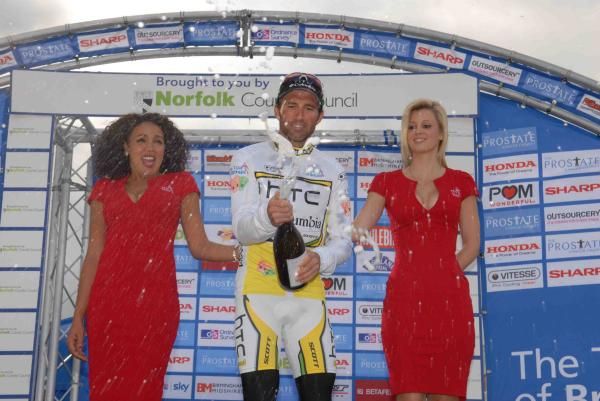 Another bottle of champagne for Michael Albasini.