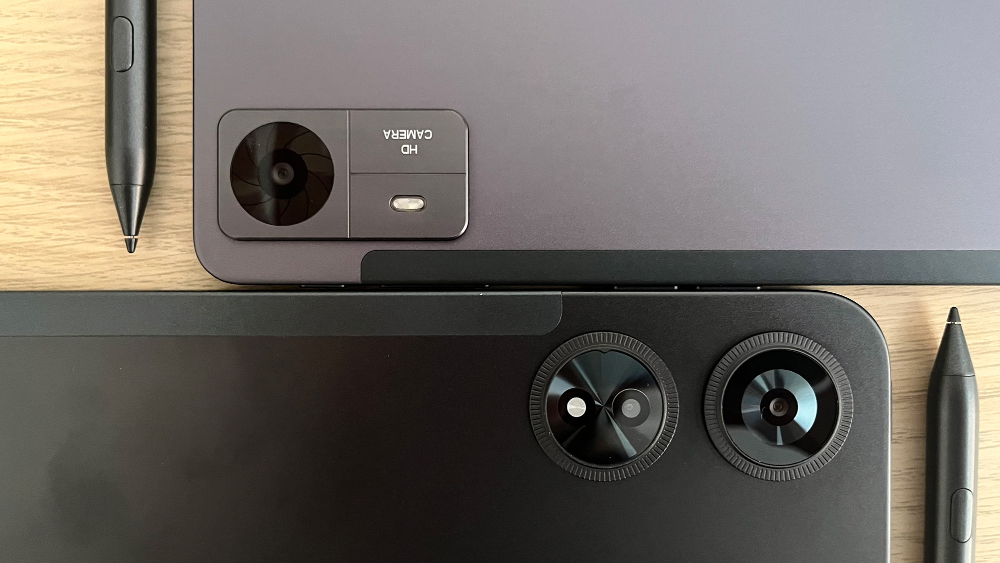 Rear cameras on Huion Kamvas Slate 13 (below) and Huion Kamvas Slate 11 (top)