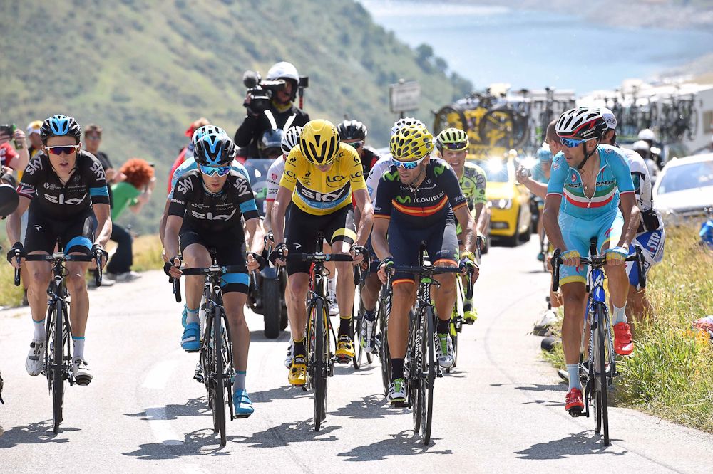The GC contenders keep an eye on each other.