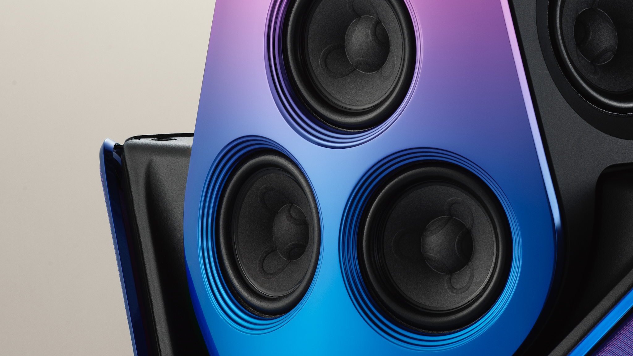 Close up of the Bang &amp;amp; Olufsen Beolab 90 Mirage Edition