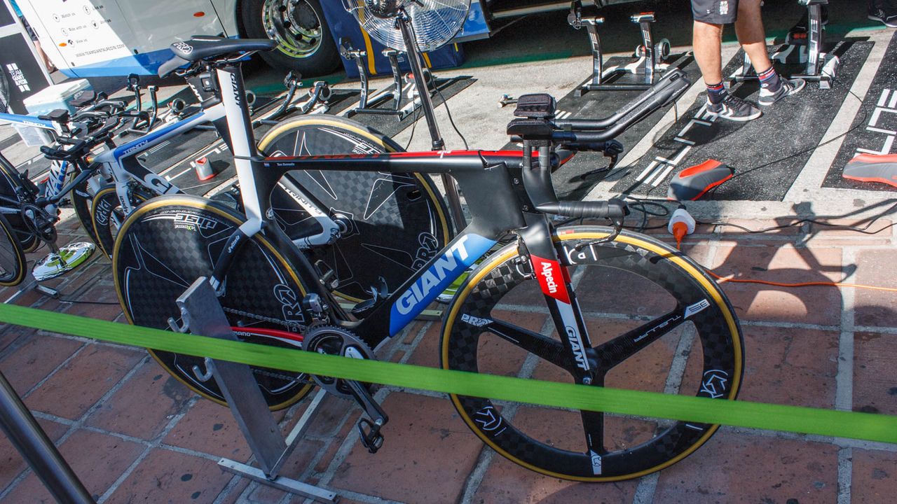 That would be Tom Dumoulin's ride, with Dura-Ace and Pro wheels (Matthew Allen / Immediate Media)