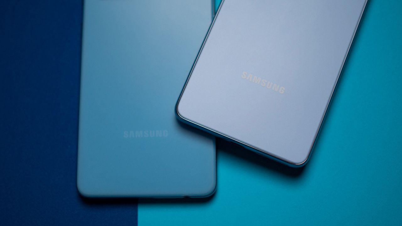 Galaxy A53 vs. Galaxy A52