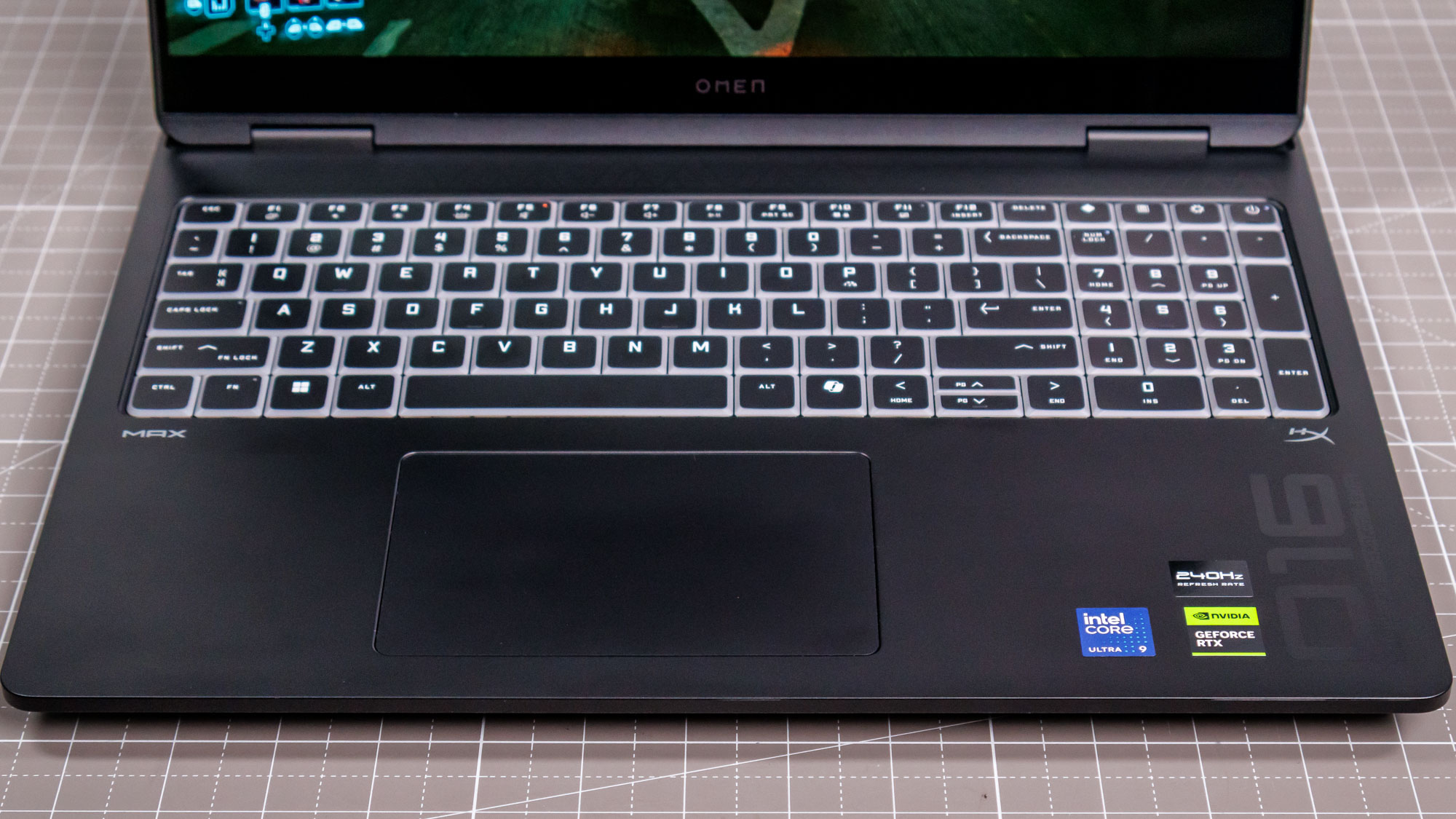 HP Omen Max 16
