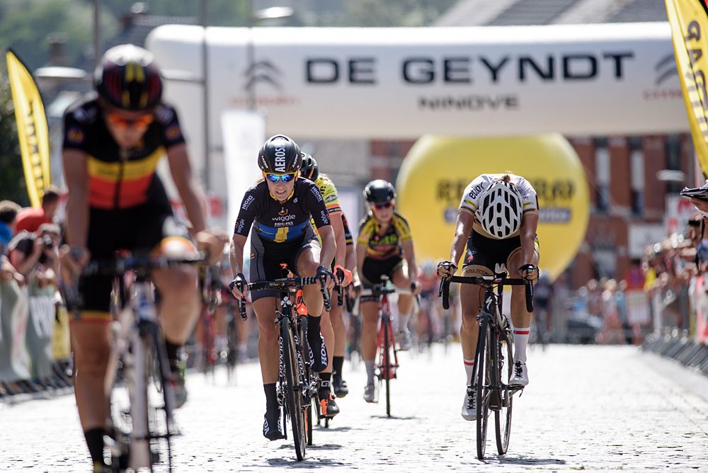 Emma Johansson (Wiggle High5) completes the final Belgian race of her long career at the 97 km Stage 3 of the Lotto Belgium Tour 2016