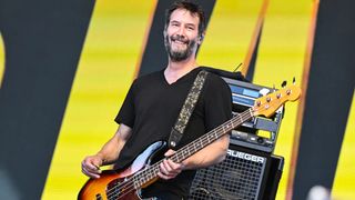 Keanu Reeves plays a P/J Bass on stage.