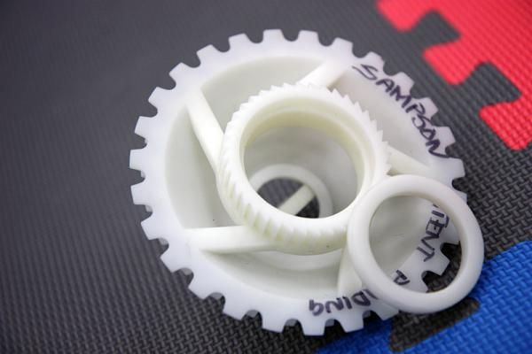 Sampson previewed a new cassette design that integrates the driver and cogs in one unit and allows for giant axles and bearings.
