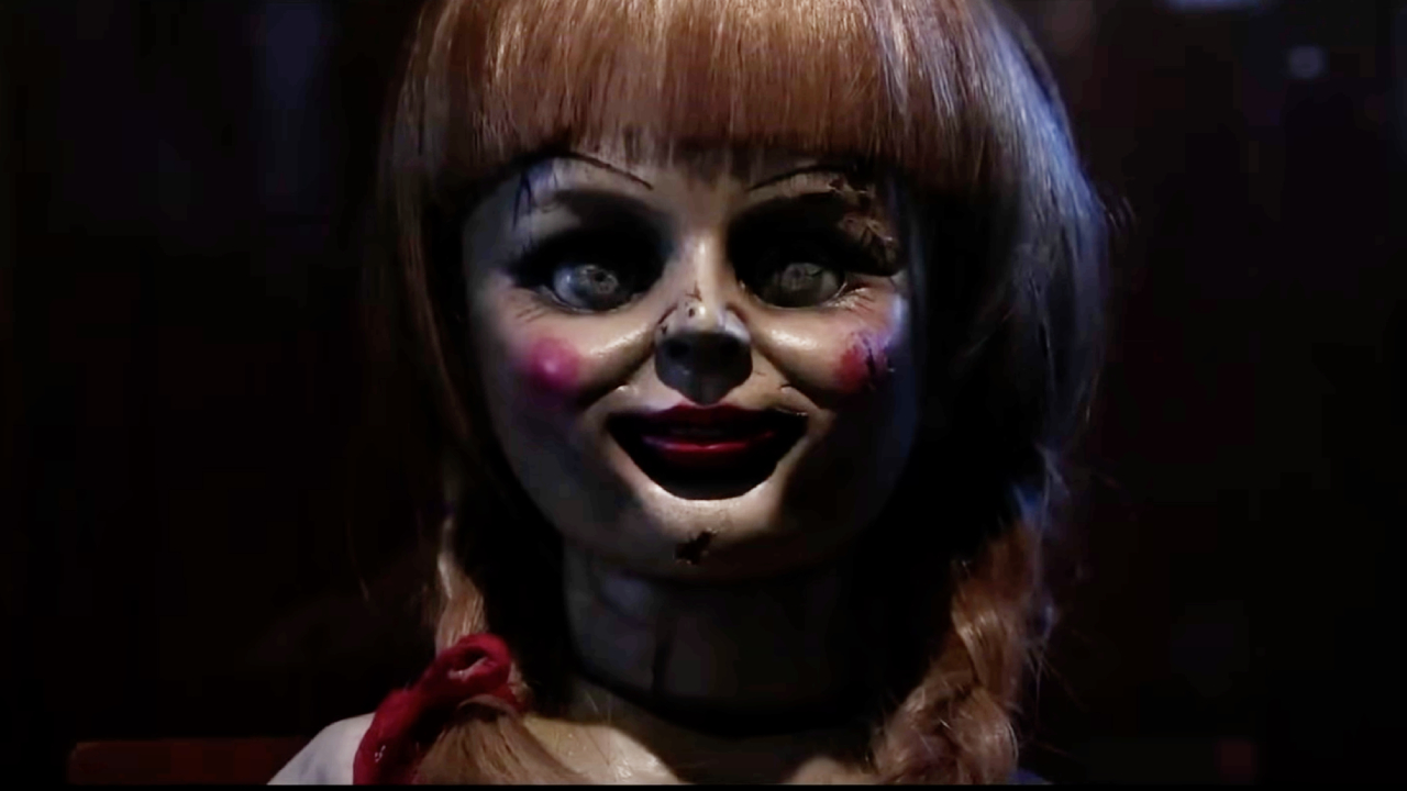 Annabelle doll&#039;s first appearance in The Conjuring.