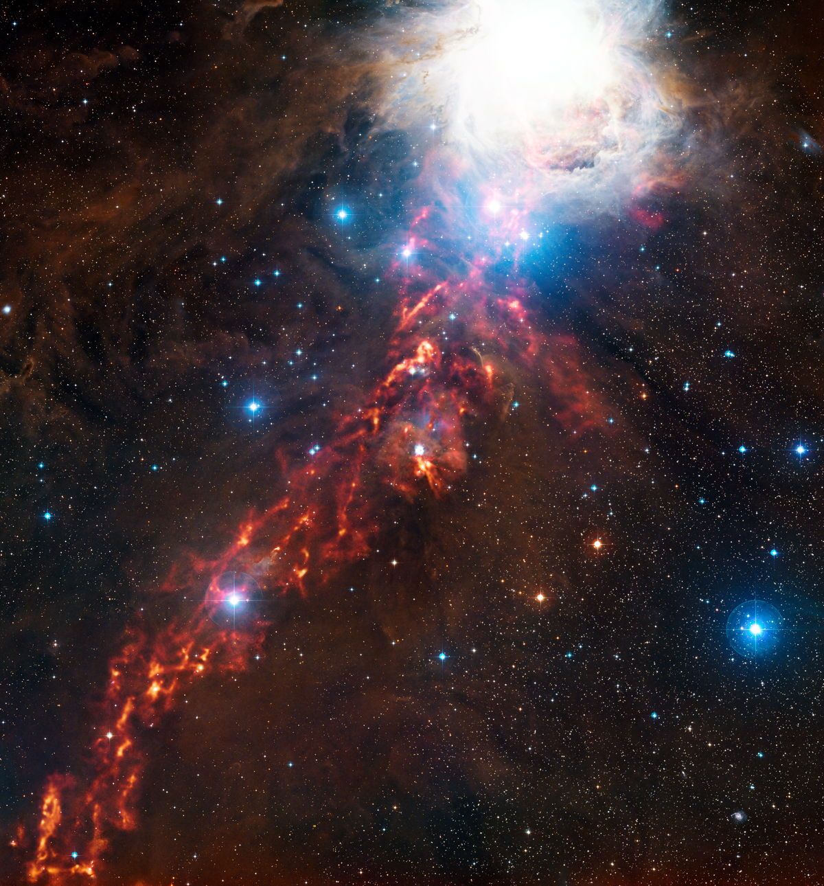 Spectacular 'Fiery Ribbon' in Orion Nebula Revealed (Photos) Space