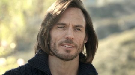 billy in daisy jones & the six