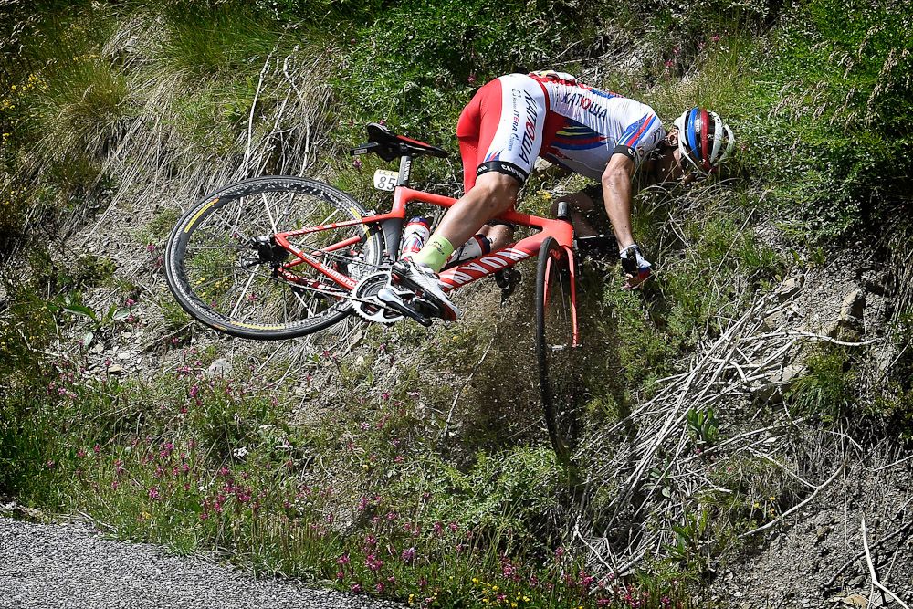 Tiago Machado (Katusha) had trouble on the descent.