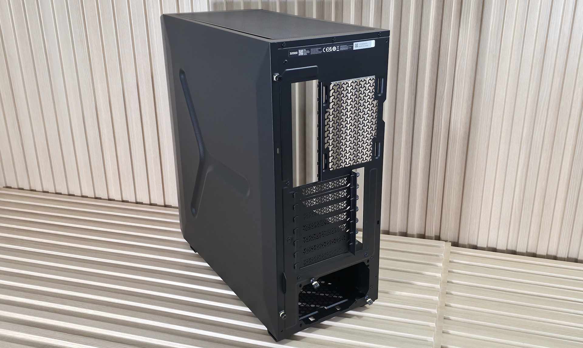 Corsair 3200D RS - Outside
