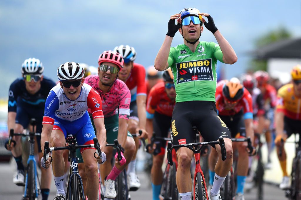 CHASTREIXSANCY FRANCE JUNE 07 LR Stage winner David Gaudu of France and Team Groupama FDJ Ruben Guerreiro of Portugal and Team EF Education Easypost and Wout Van Aert of Belgium and Team Jumbo Visma Green Points Jersey sprint at finish line during the 74th Criterium du Dauphine 2022 Stage 3 a 169km stage from SaintPaulien to ChastreixSancy 1391m WorldTour Dauphin on June 07 2022 in ChastreixSancy France Photo by Dario BelingheriGetty Images