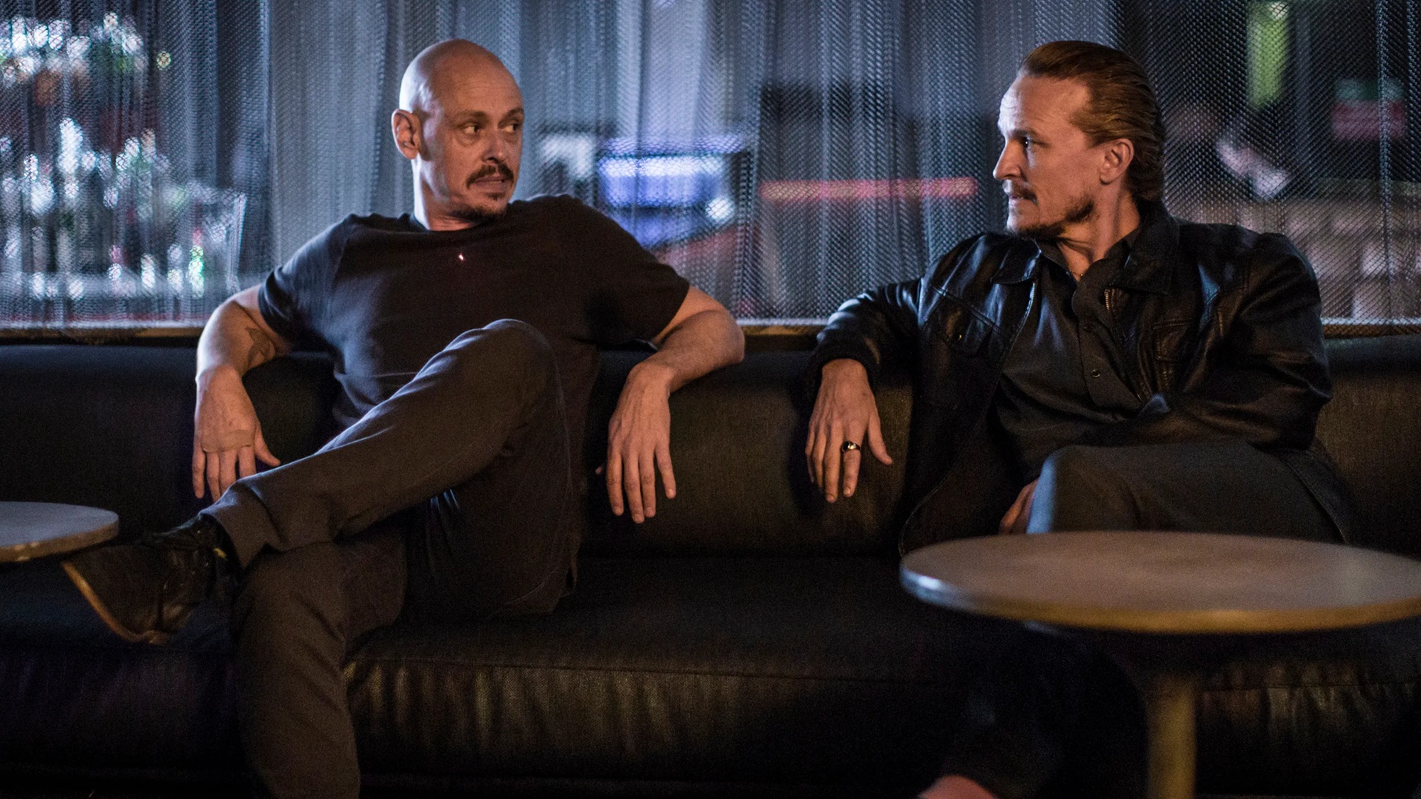 Scott Ryan in "Mr Inbetween"