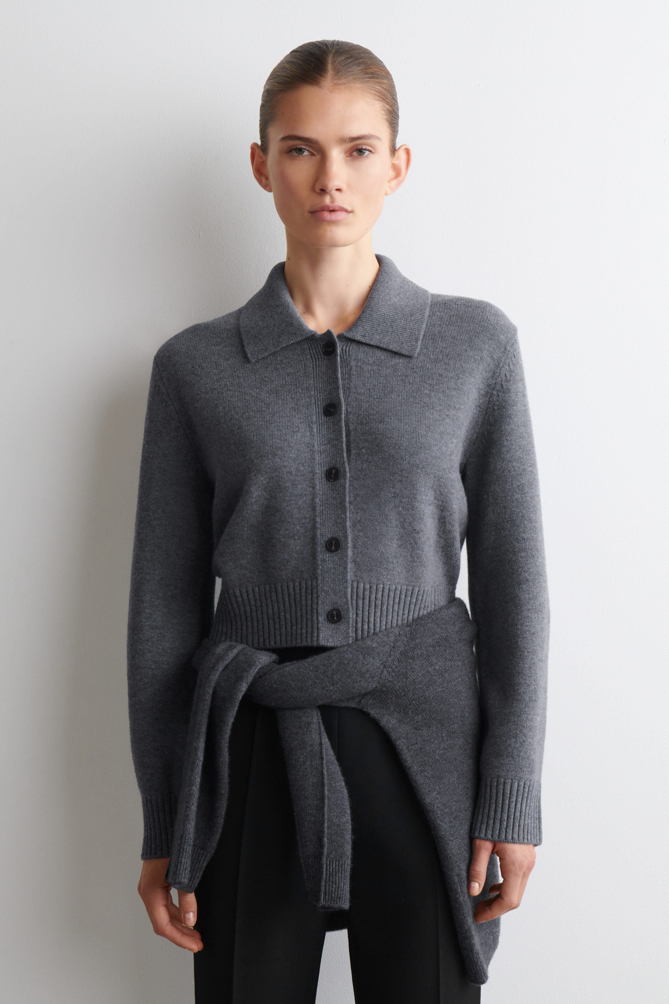Merino wool cardigan with collar