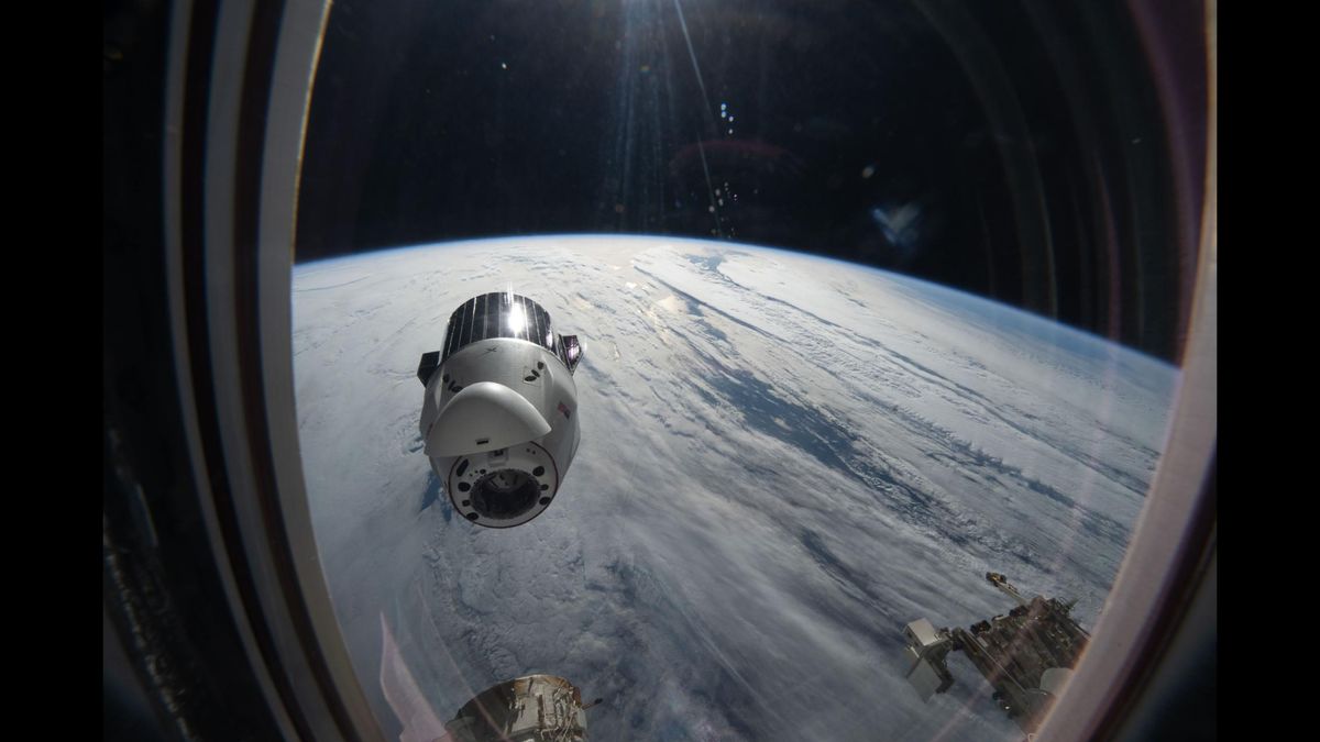 SpaceX Dragon says goodbye to the ISS | Space photo of the day for June 23, 2026