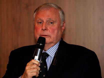 14 Greatest Peter Alliss Quotes
