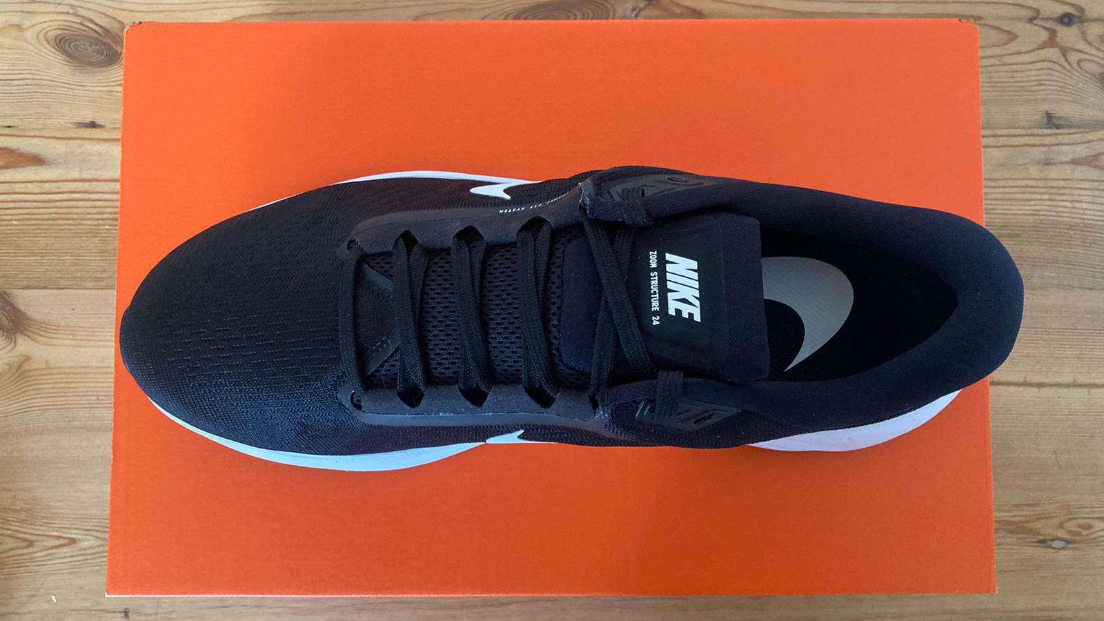 Imagen de Nike Air Zoom Structure 24 desde arriba