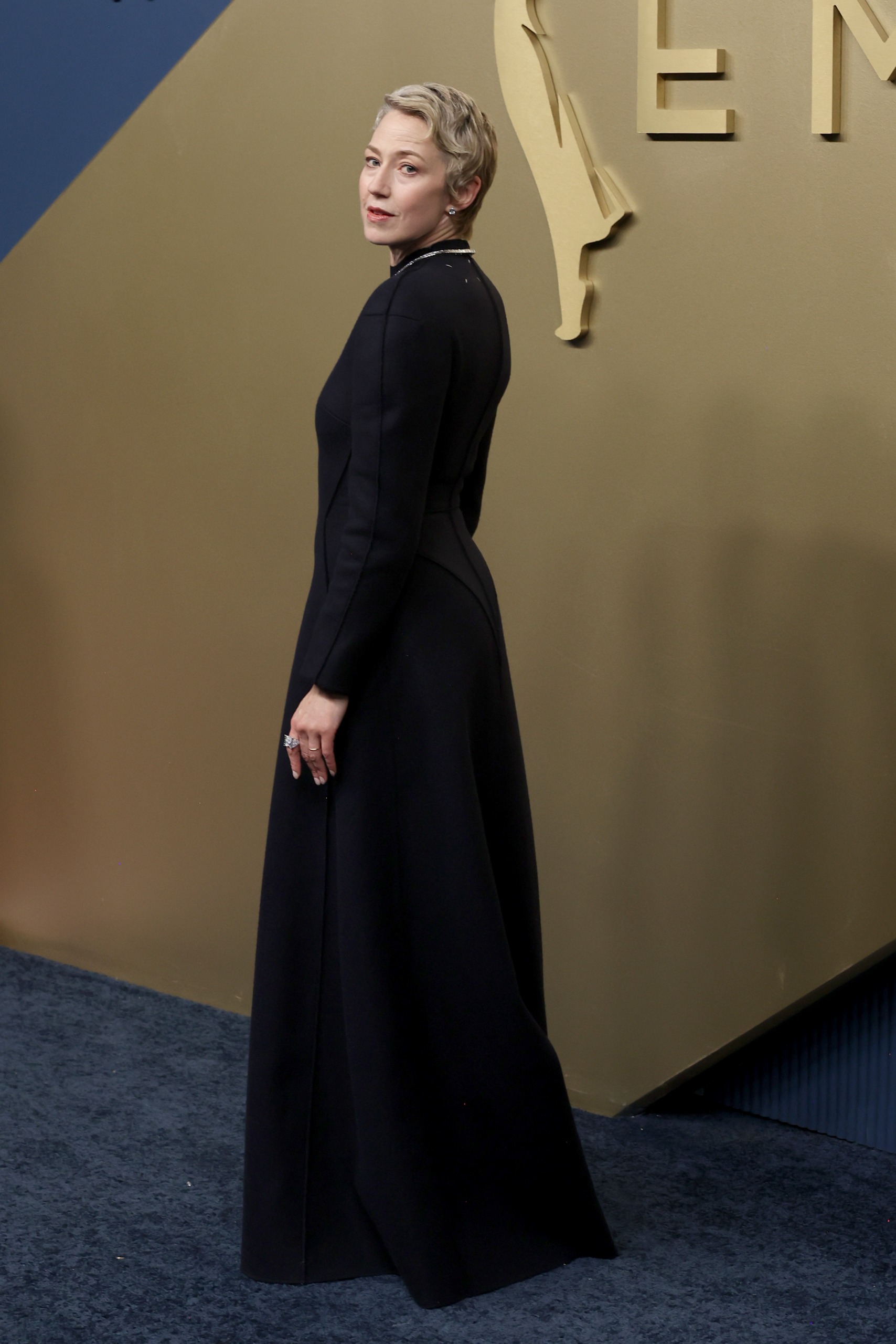 Carrie Coon in Margiela