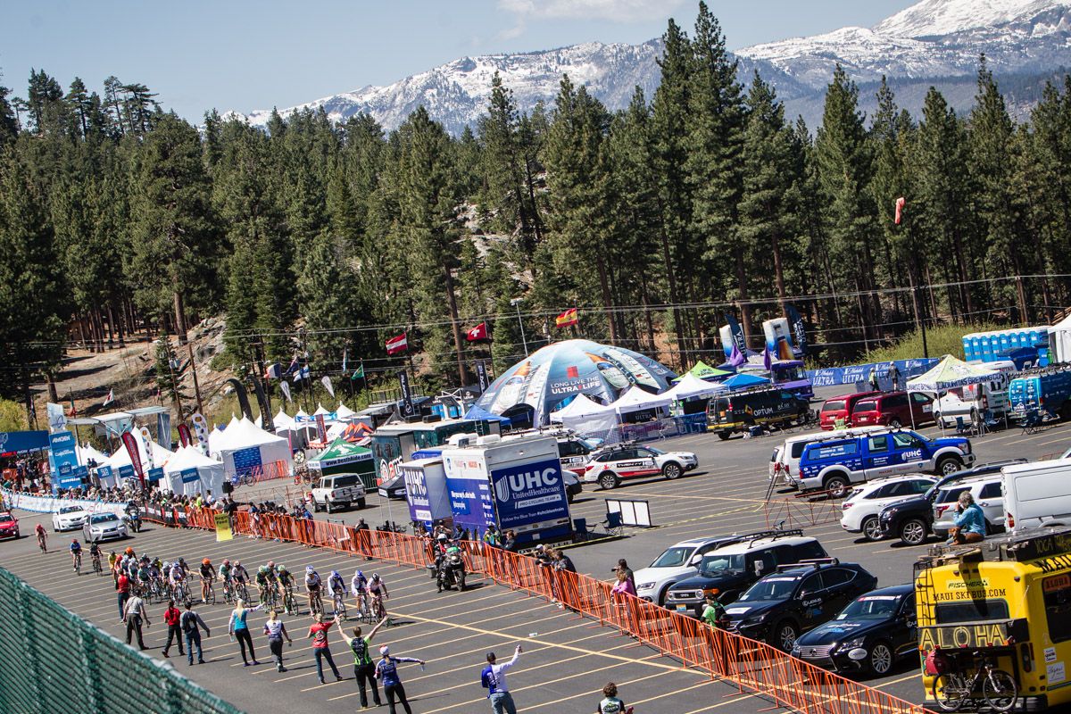 The field comes through the start finish area to begin the second lap.