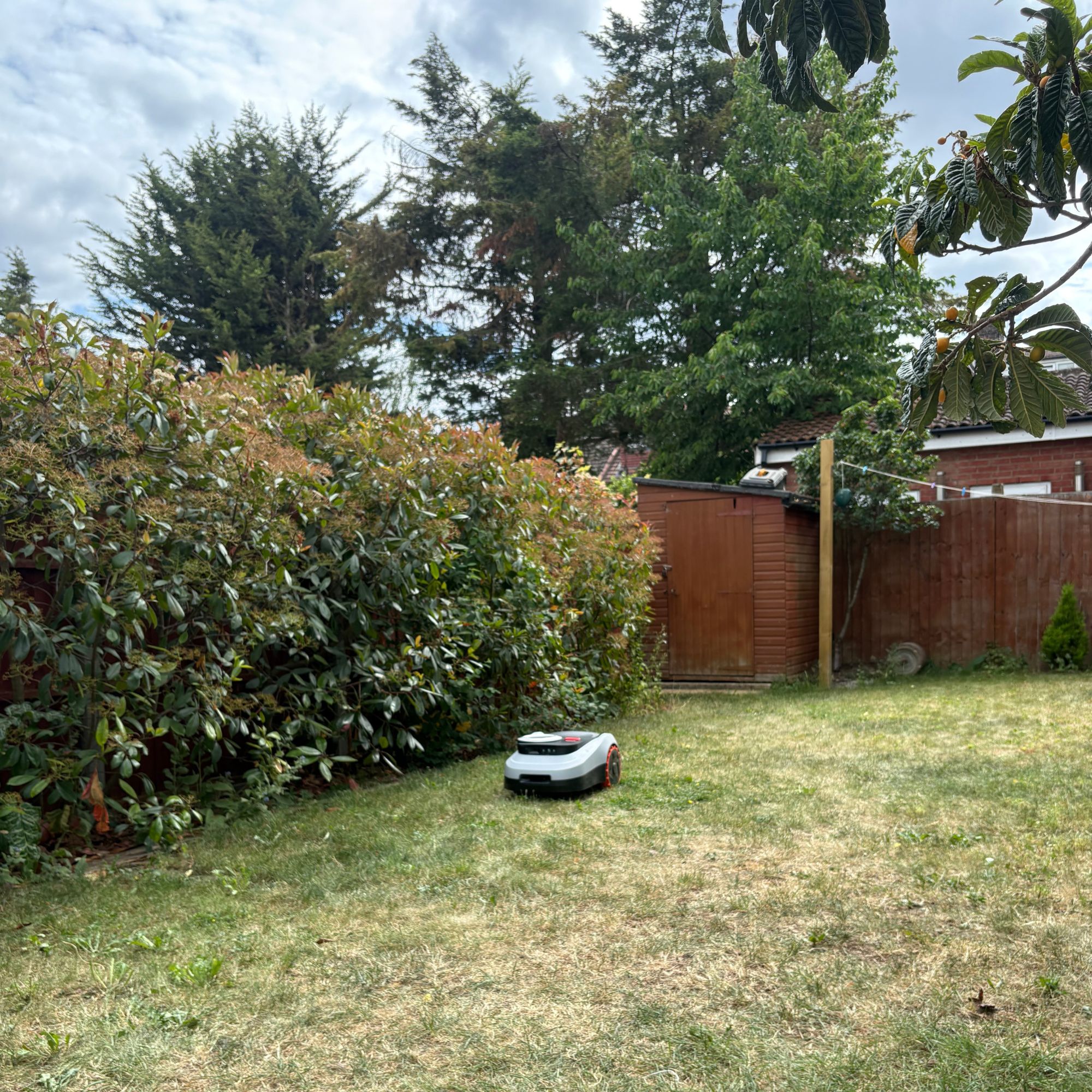 Segway Navimow i208 LiDAR Robot Lawn Mower mowing grass lawn