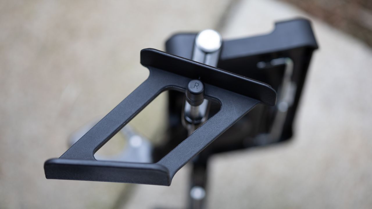 Wahoo Kickr Steer side view of paddles