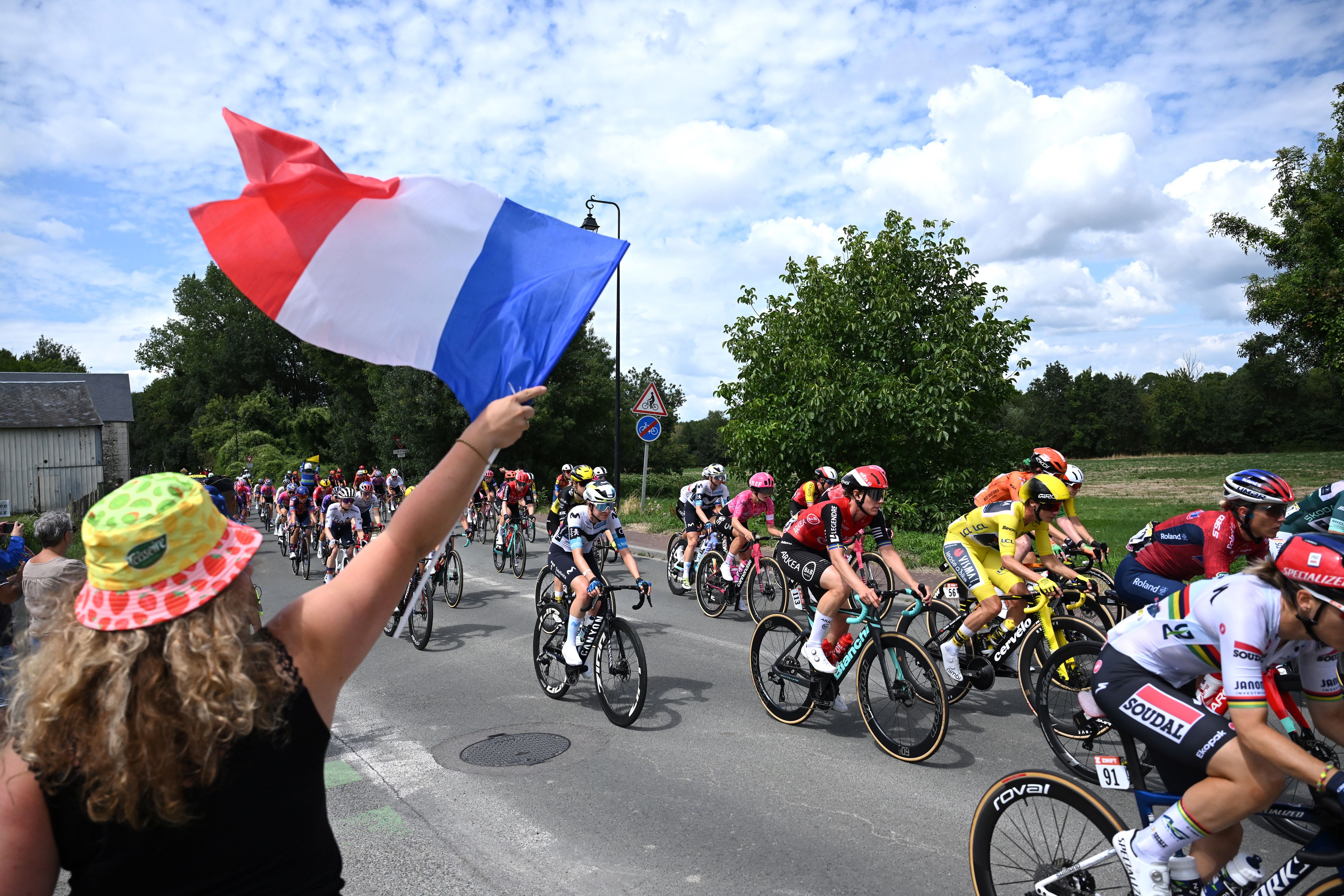 Tour de France Femmes stage 5 LIVE - The GC fight is set to hot up