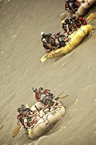 Racers had the option to raft down the Pacuare River prior to the start of stage 3.