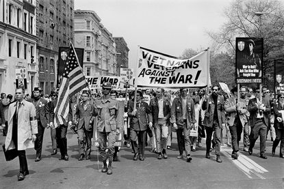 1967年4月15日，曼哈顿，越战老兵反对战争，全国春季动员结束越战