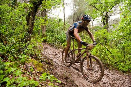 Things got muddy at the French Cup. Cedric Ravenel (Team Lapierre International) races through the muck.