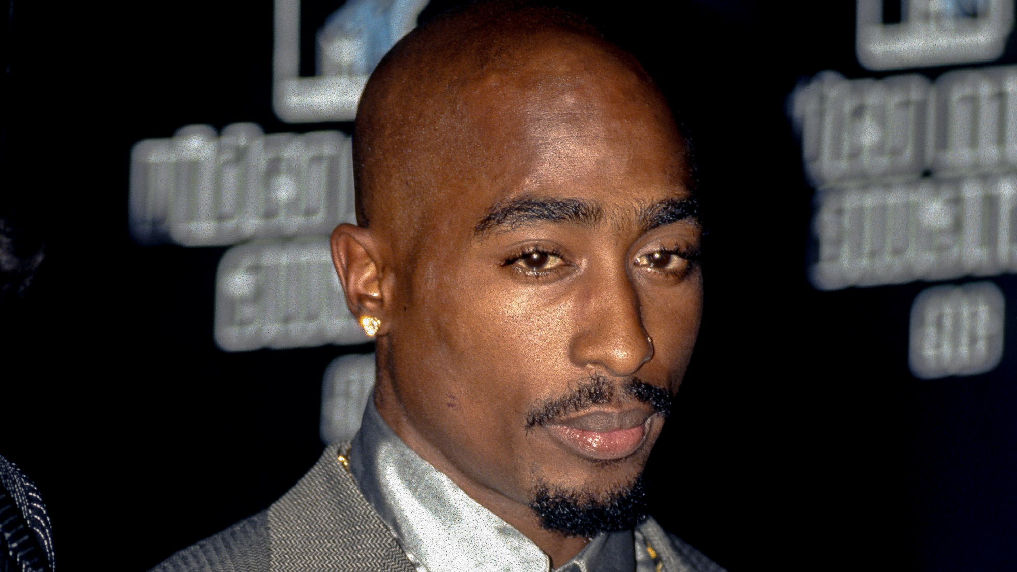 American rapper Tupac Shakur (2Pac) attends the 1996 MTV Video Music Awards on September 4, 1996