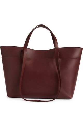 Medium Essentials Leather East/west Tote