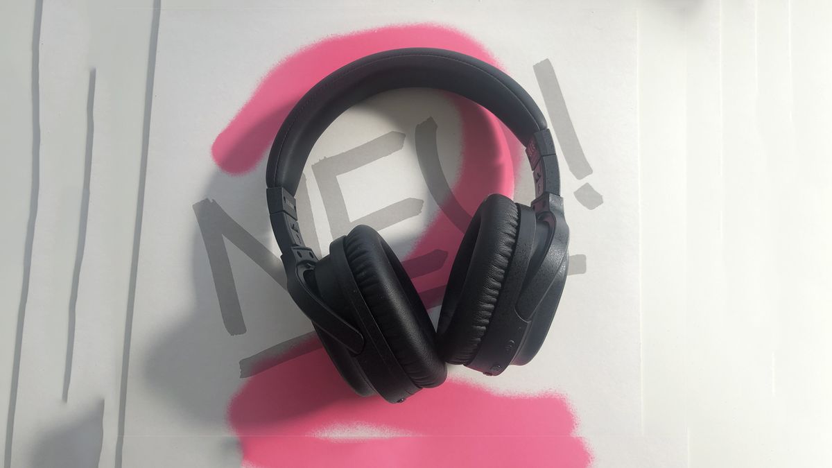 nikki translates on X: Paradox Live Team Interviews Ads (these are the  ones found at the bottom of interviews) BAE: High-quality sound headphones:  BAE-EB6455 This beat, played it is. cozmez: Raimentei Be