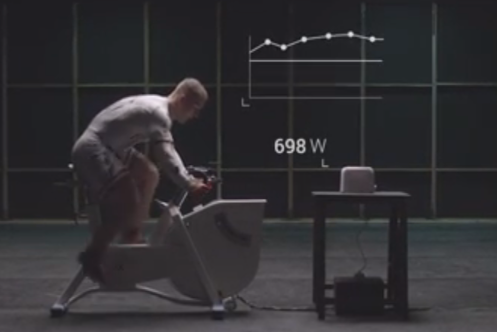 Olympic cyclist versus toaster can Förstemann toast a slice of bread