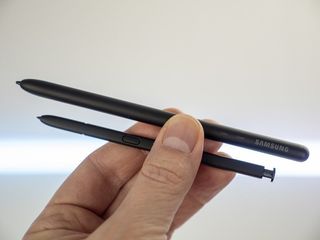 Galaxy S22 Ultra S Pen Vs Fold S Pen